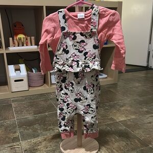 Cute Minnie Mouse Baby Outfit in Pink and Gray